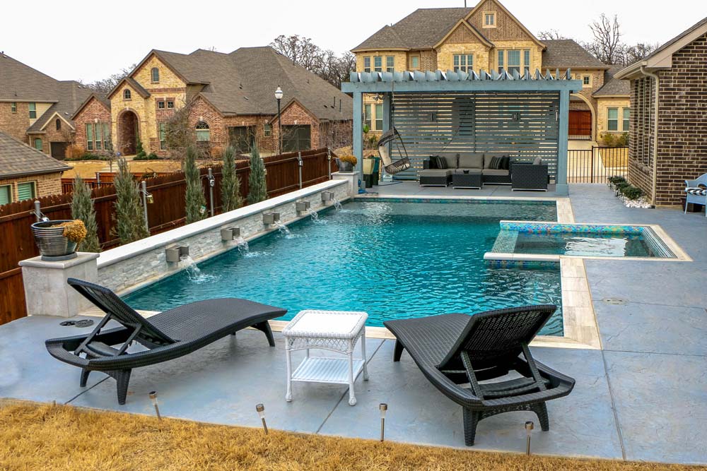 Sparkling clean pool maintained by professionals in Dallas Texas